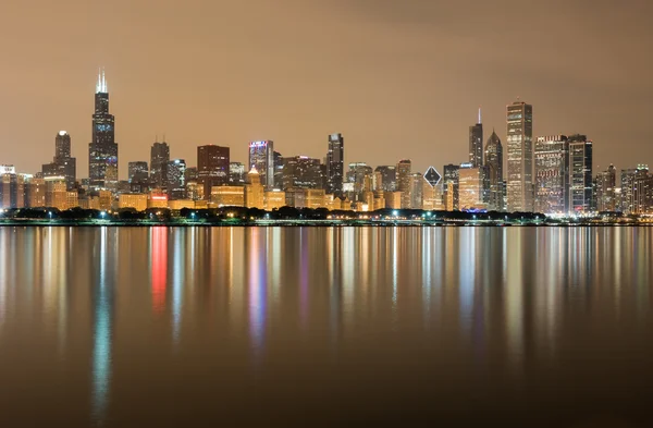 Chicago skyline på natten — Stockfoto