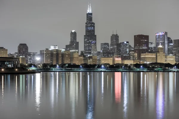 Chicago skyline éjjel — Stock Fotó