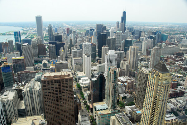 Chicago, Illinois in the United States. City skyline with Lake Michigan and Gold Coast historic district, North Side and Lincoln Park.