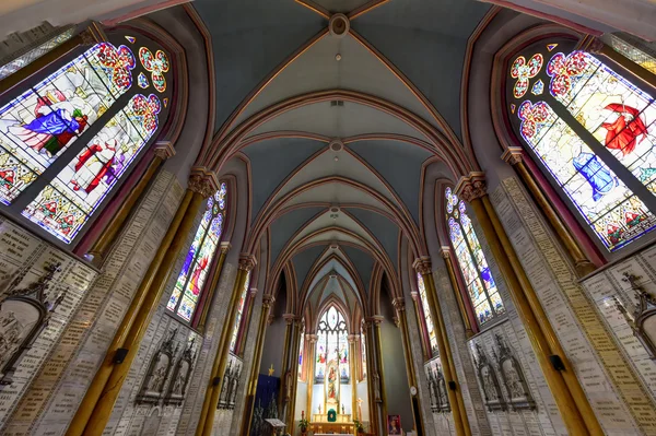 Svatyně Notre-Dame du Sacre-Coeur kostel — Stock fotografie