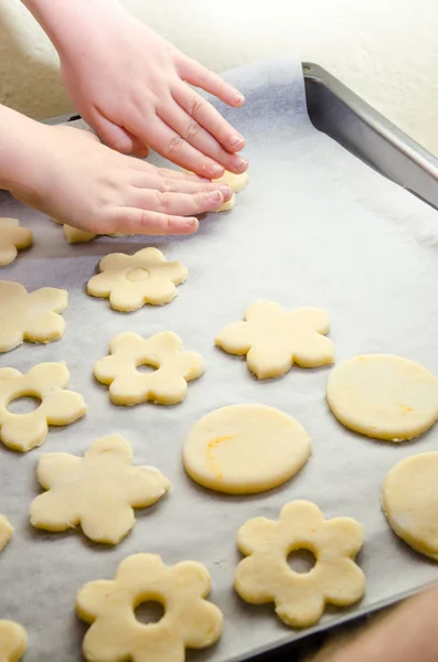 Χέρι κάνοντας Cookie τζίντζερ — Φωτογραφία Αρχείου