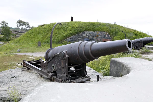 Παλαιό κανόνι στο φρούριο στη θάλασσα του Suomenlinna (Sveaborg) — Φωτογραφία Αρχείου