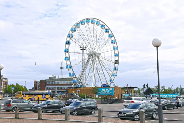 Ferris Wheel at the Helsinki trade area — Stock Photo, Image