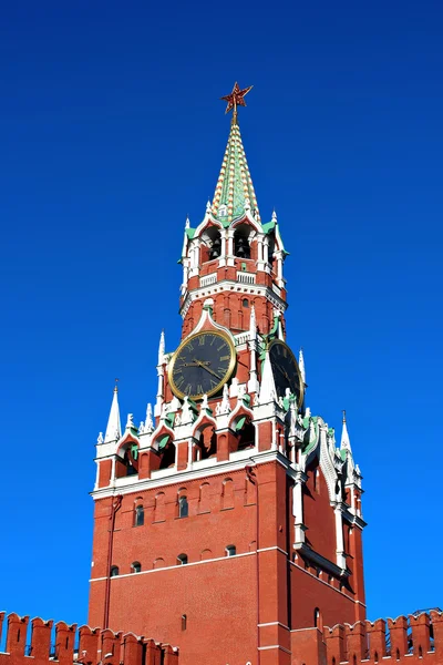 Torre Spasskaya no Kremlin de Moscou — Fotografia de Stock