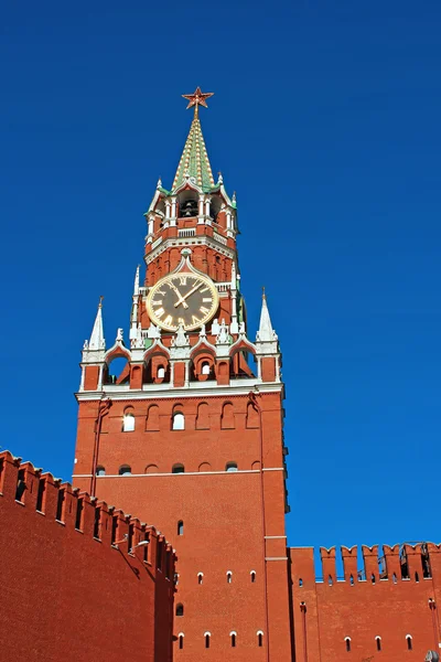Der Spasskaja-Turm im Moskauer Kreml — Stockfoto