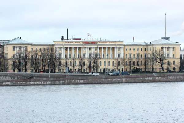 Военная артиллерийская академия Михаила в Санкт-Петербурге — стоковое фото