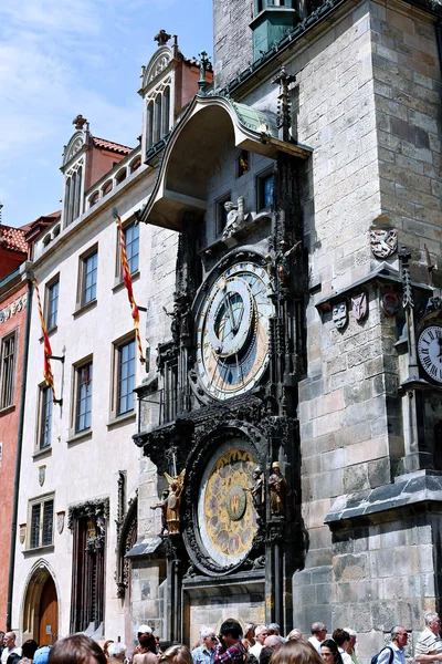 Prags astronomiska uret eller Orloj på det gamla rådhuset i Inti — Stockfoto