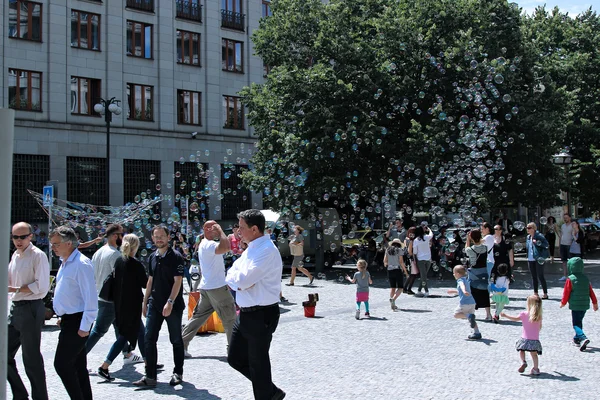 Holiday soap bubbles in the street in Prague — Stock Photo, Image