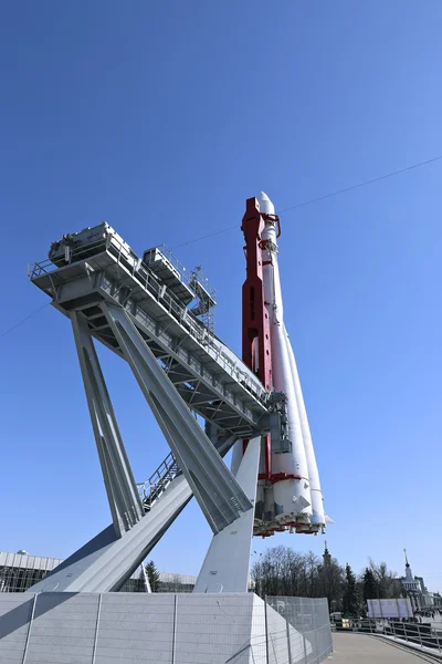 発射台上のロケット ボストーク — ストック写真