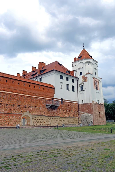 Стародавній світ замковий комплекс у Білорусі — стокове фото