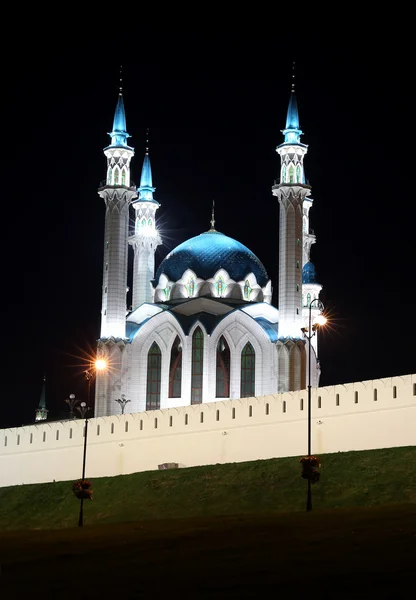 Kul-sharif-Moschee in Kazan Kremlin bei Nacht — Stockfoto