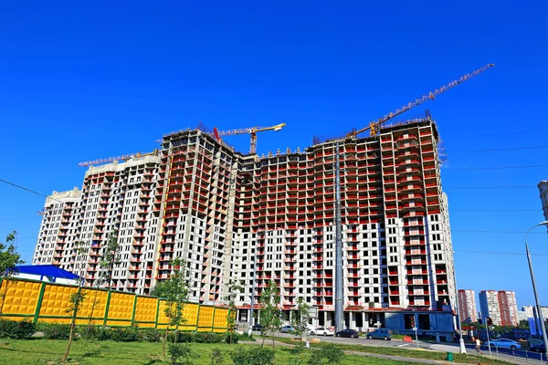 Costruzione di un moderno edificio residenziale a Mosca — Foto Stock