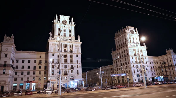 Ворота в м. Мінськ - одинадцять поверхові вежі — стокове фото