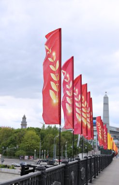 Bir tatil sırasında renkli festival bayrakları