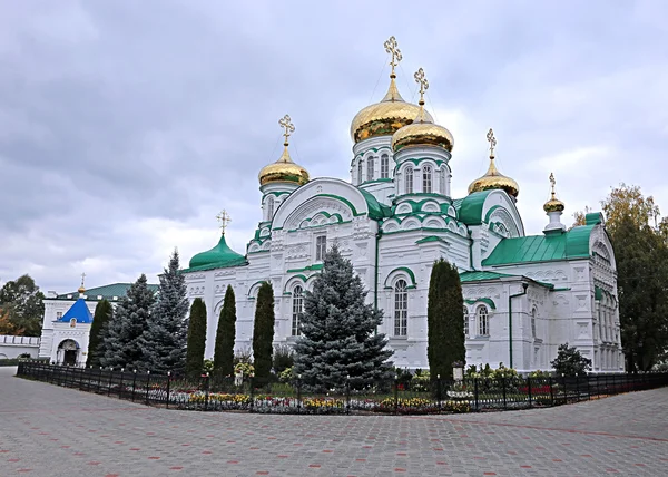 Raifsky bogoroditskiy Männerkloster in Tatarstan — Stockfoto