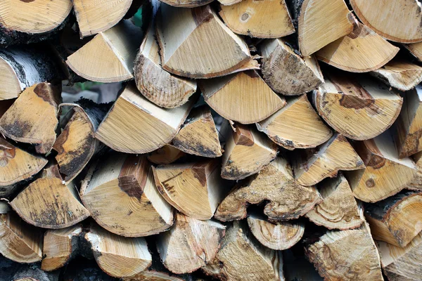 Stabel de madeira de bétula picada — Fotografia de Stock