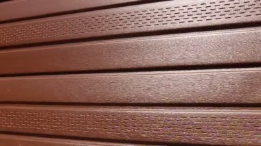 Kahverengi plastik siding