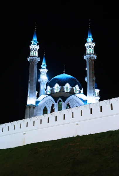 Meczet kul Szarif w kazan kremlin nocą — Zdjęcie stockowe