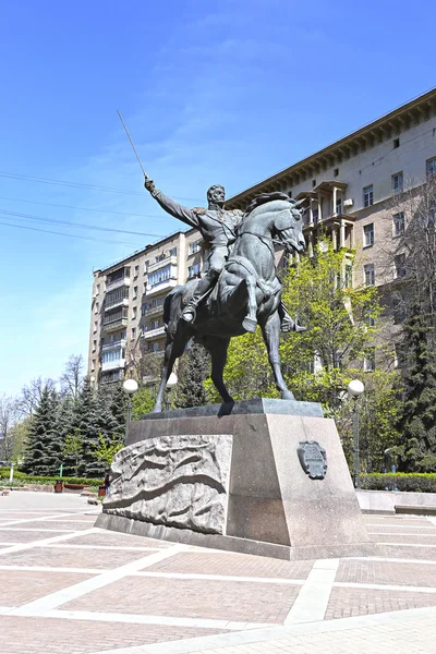 Пам'ятник російський полководець Багратіон Петро Іванович - герой війни — стокове фото