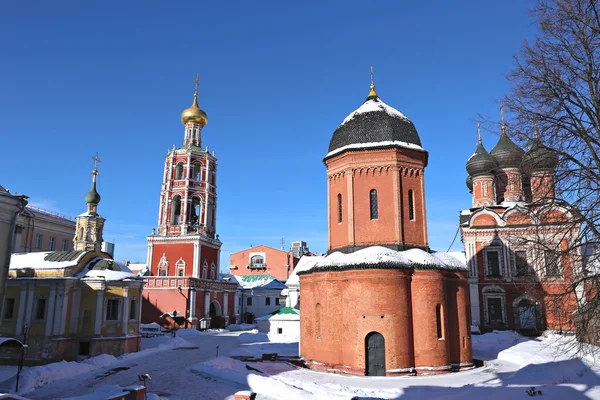 Mosteiro de Vysokopetrovsky em Moscou — Fotografia de Stock