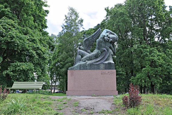 Monument aan de helden van de epische Kalevala Air fee en eend — Stockfoto