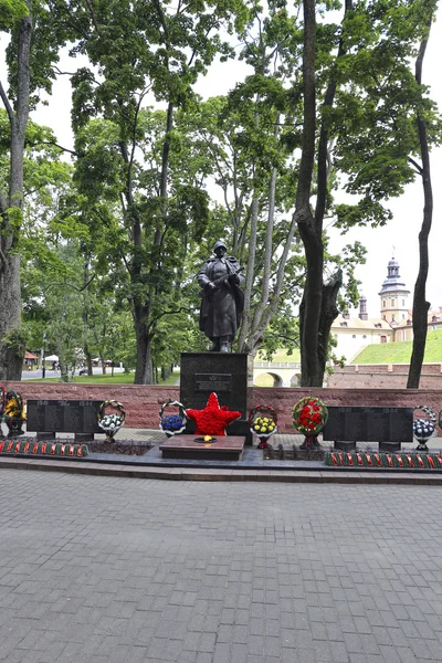 Памятник погибшим во Второй мировой войне в Беларуси — стоковое фото