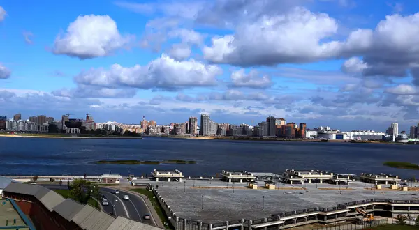 Vista do rio Kazanka a partir do Kremlin Kazan — Fotografia de Stock