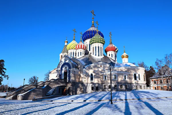 モスクワの救世主変容ポドヴォリエ総主教の教会 — ストック写真