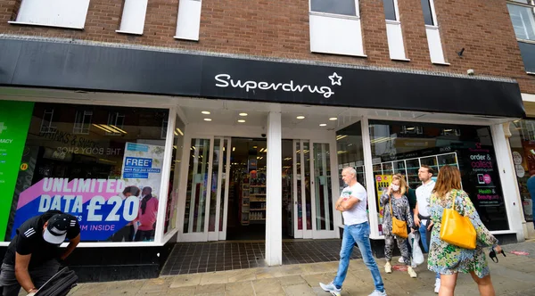 Windsor Det Forenede Kongerige August 2020 Frontage Superdrug Pharmacy Peascod - Stock-foto