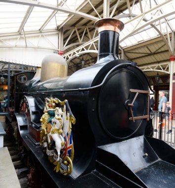 Windsor, Birleşik Krallık - 31 Ağustos 2020: Buhar motoru Thames Caddesi açıklarında sergileniyor