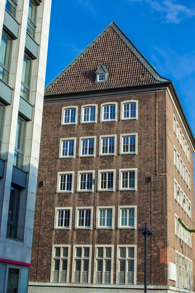 De moderne en oude stad Aachen — Stockfoto