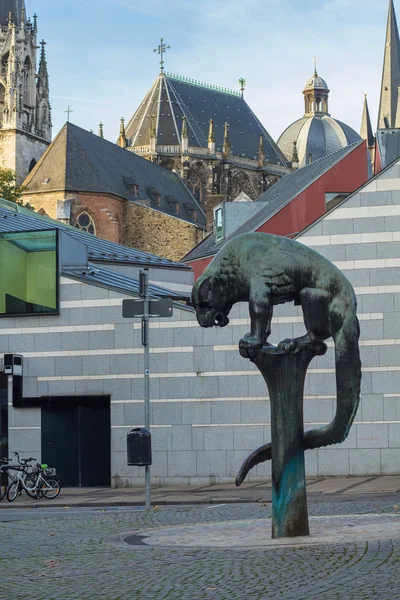 De moderne en oude stad Aachen — Stockfoto
