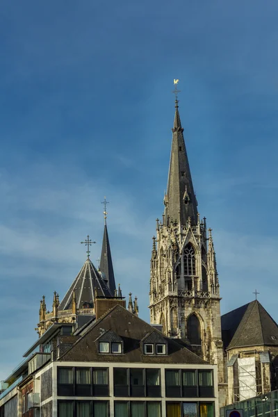 De moderne en oude stad Aachen — Stockfoto