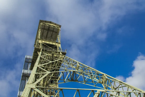 Torre de mineração como um memorial — Fotografia de Stock