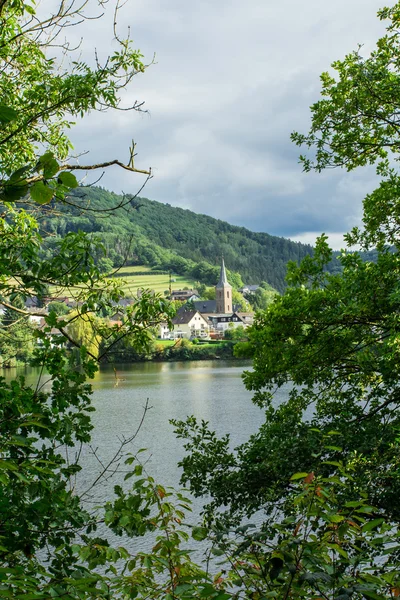 Belles perspectives de paysages autour de Rursee — Photo