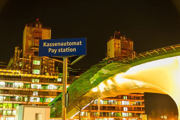 University Hospital with heliport — Stock Photo, Image