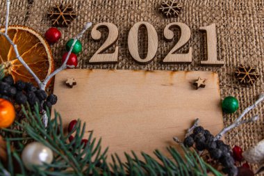  Yeni Yıl ve Noel kompozisyonu 2021, arka planda tebrik kartı, şık. Düz konum, boşluk kopyala, üst görünüm