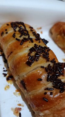 Bolen ekmeğinin yakın plan fotoğrafı, tipik bir Bandung hatırası, oldukça büyük bir fotoğraf boyutunda.