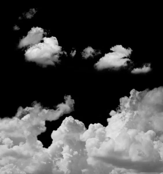 Nubes sobre fondo trasero . —  Fotos de Stock