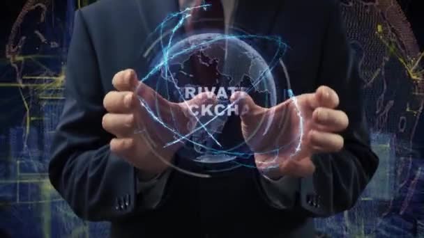 Mužské ruce aktivují hologram Private Blockchain — Stock video