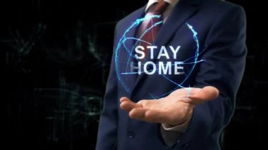 İş adamı konsept hologramını gösteriyor: Evde Kal