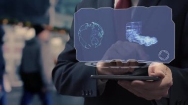 İş adamı hologram EURO TIR Tırı kullanıyor