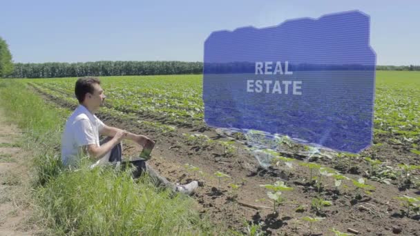 Člověk používá HUD Real estate — Stock video