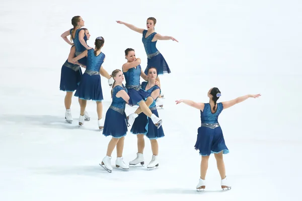 Team Skating Graces performing — Stock Photo, Image
