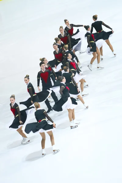 Team Cool Dreams Senior dancing — Stock Photo, Image