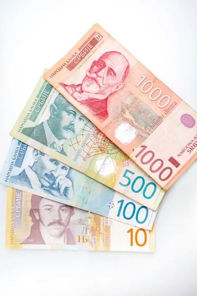 Dinari serbi su sfondo bianco — Foto Stock