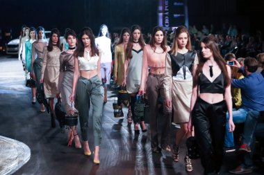 Cro a Porter Fashion Show : Mandval, Zagreb, Hırvatistan