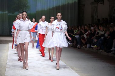 Cro Porter moda gösterisi: İkizler Begoviç tarafından ben Stimac, Zagreb, C