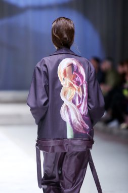 Cro Porter moda gösterisi: Klisab, Zagreb, Hırvatistan