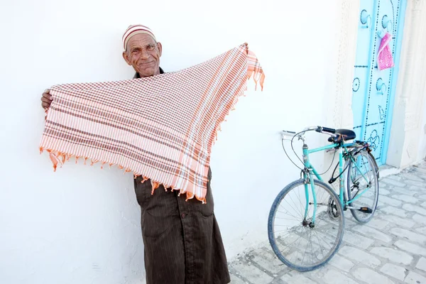 Homem muçulmano velho em Kairouan — Fotografia de Stock